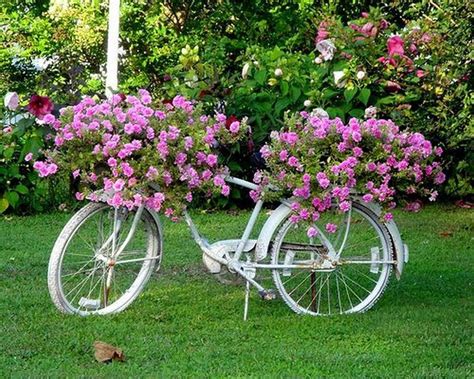 Tandem ant rider patio and garden decor, couple ants in bicycle latinnomad 5 out of 5 stars (1,018) $ 22.99. How to Make a Bicycle Planter | The garden! | Vintage ...