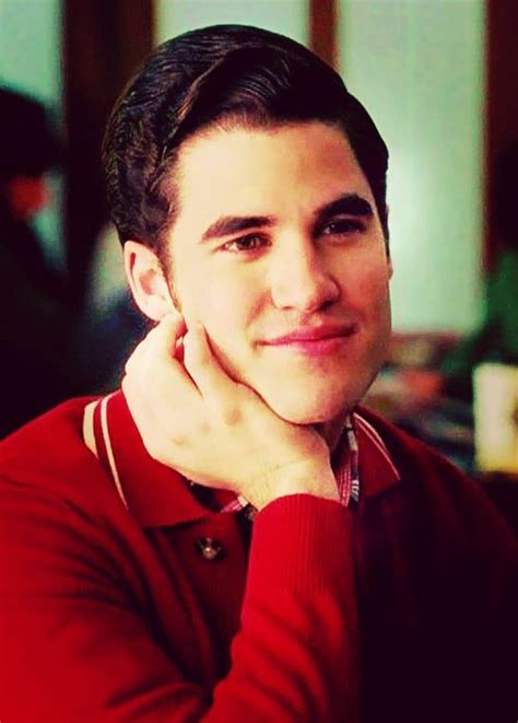 Hes Totally Stairing At Me Like That Man I Wishhh Darren Criss Glee