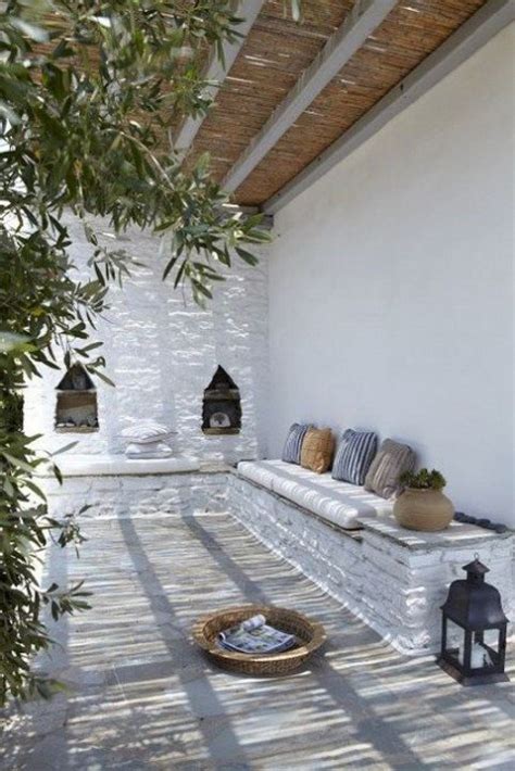 25 Cheerful Mediterranean Terraces And Patios Shelterness