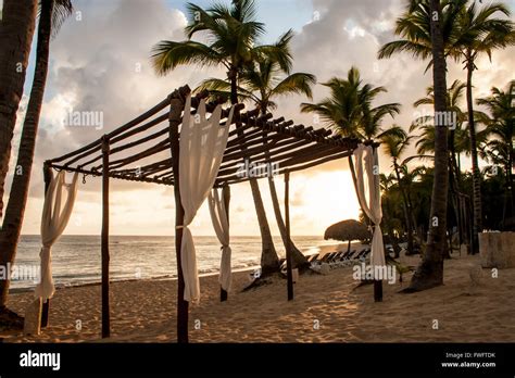 Tropical Beach Huts In The Caribbean Stock Photo Alamy