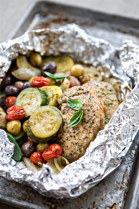 Ideal for those who like garlic and italian seasoning! Pesto Pork Chop and Summer Vegetable Foil Dinners | Good ...