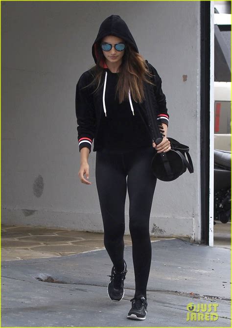 Photo Lily Aldridge Bundles Up For Weekend Workout With Jason Walsh 21