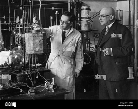Fritz Haber during a laboratory experiment, 1918 Stock Photo - Alamy