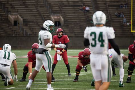 Kings Of The North Harvard Football Relies On Running Game Defense To Beat Dartmouth 28 13