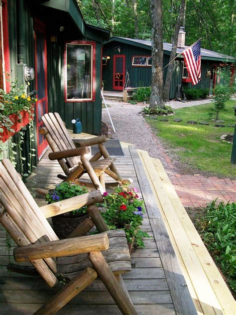 Spend your next waterfront getaway at one of the cleanest lakes in tennessee. Cabins And Cottages: summer. camp.