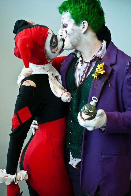 Harley Quinn Kissing The Joker Explore Sdoorlys Photos