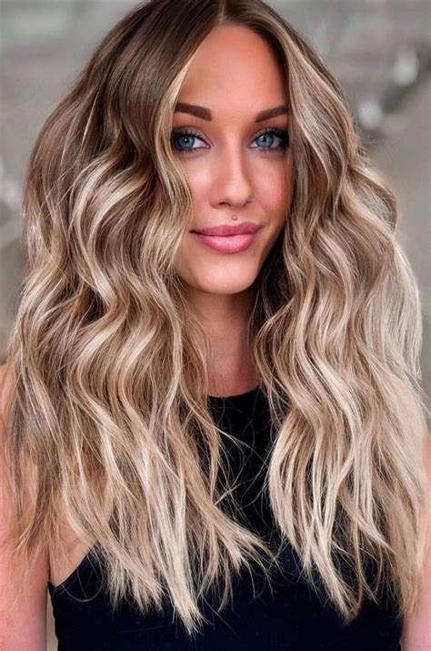 36 Chic Winter Hair Colour Ideas And Styles For 2021 Creamy Blonde Medium Length Hair