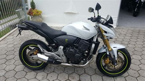 The cheapest offer starts at £1,000. Honda CB 600 HORNET 600 cm3, 2008 god.
