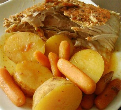 Sauté de porc/pommes de terre/carottes à la mijoteuse, palette de porc fumée/lentilles à la mijoteuse, rôti de porc à la pour 4 personnes: Épinglé sur mijoteuse