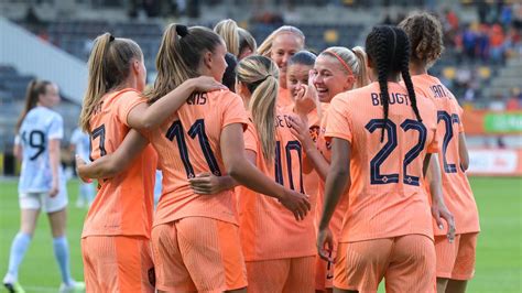 orange women on steam in farewell match against belgium football paudal