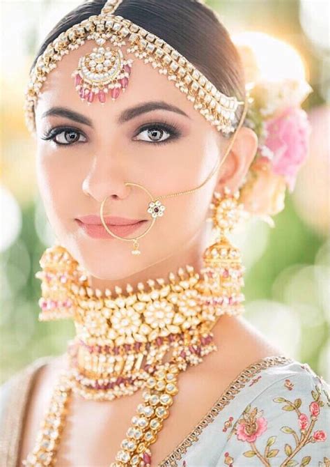 Pin By Sara Walsh On Butterflies Of India And Pakistan Bridal Jewels Indian Wedding Jewelry