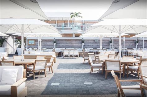 Cabana Pool Bar Is Reopening For The Summer And Heres Whats Going To