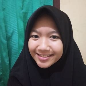 Tika Rahayu Puspita Yogyakarta DI Yogyakarta Mahasiswi Sastra