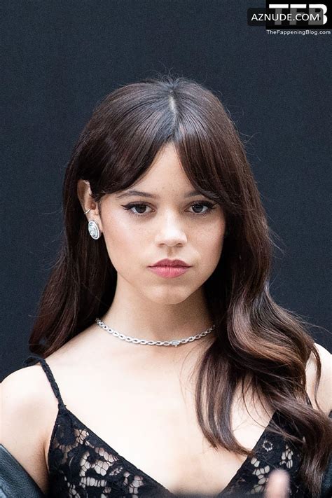 Jenna Ortega Sexy Seen Flaunting Her Hot Cleavage At The Valentino Fashion Show In Paris Aznude