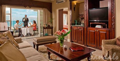 Sandals Riviera Honeymoon Beachfront One Bedroom Butler Suite Hp1