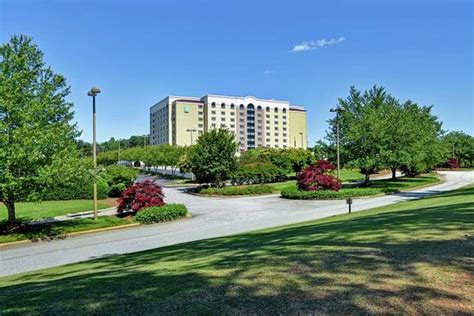 Embassy Suites By Hilton Greenville Golf Resort And Conference Center Desde 2590 Carolina Del