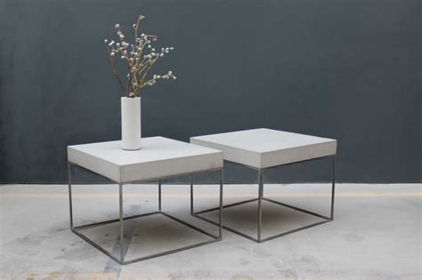 Kaum ein möbel ist stilistisch so vielseitig wie der kleine tisch für die sofaecke. beistelltisch wohnzimmer modern - foosayboon