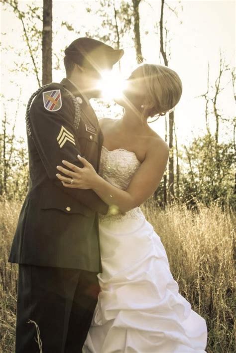 Saluting Our Troops 10 Military Themed Weddings And Engagements Army