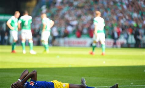 Patrik schick traf zweifach gegen schottland. RB Leipzig will Auswärtsfluch in Bremen brechen - Schick ...