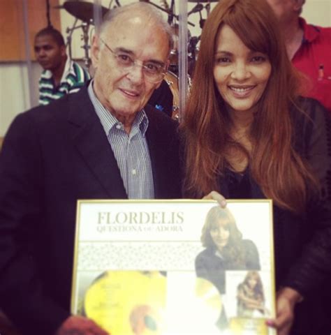 Veja as últimas notícias, vídeos e entrevistas sobre flordelis na jovem pan. 'Questiona ou adora' da cantora Flordelis é disco de ouro ...