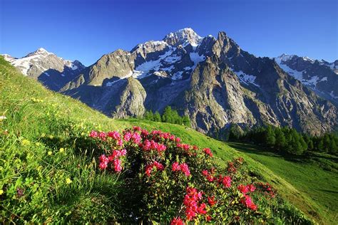 Italy Aosta Valley Aosta District Alps Mont Blanc Mountain 4810m