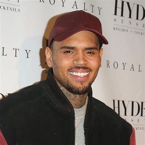 Chris Brown Height Weight Body Measurements Trends Magazine