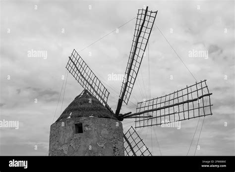 Black And White Windmill Hi Res Stock Photography And Images Alamy