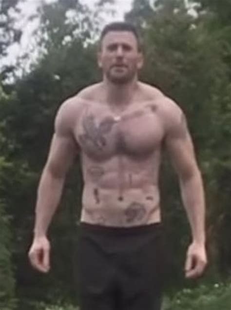 This is what heaven looks like, one fan evans previously showed off all of his chest tattoos when he jumped into a pool shirtless in a. Chris Evans Had Tattoos Even Super Fans Didn't Know About