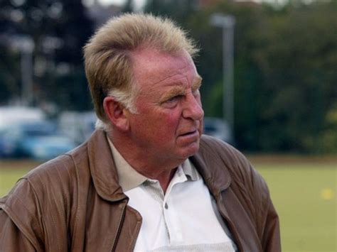 Southampton football club (/saʊθˈ(h)æmptən/ (listen)) is an english professional football club based in southampton, hampshire, which plays in the premier league, the top tier of english football. Best Southampton FC manager? | Playbuzz