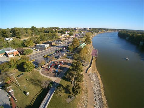 We have over 20 years of experience in renting dumpsters. Clarksville Is Tennessee's Most Naturally Beautiful Town