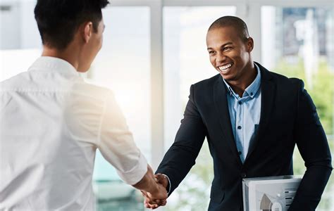 6 Tips to Master the Perfect Handshake | It All Adds Up ...