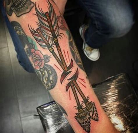 arrow-tattoo-ideas-traditional-tattoo-arrow,-arrow-tattoos