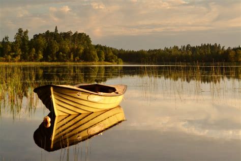 Boat In The Lake Wallpapers High Quality Download Free