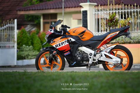 Width 650 pixels, height 488 pixels, type: honda-cbr-150-r-wallpapers | Honda Cbr 150 R Wallpapers ...