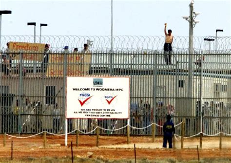 australia closes controversial detention centre world news asiaone