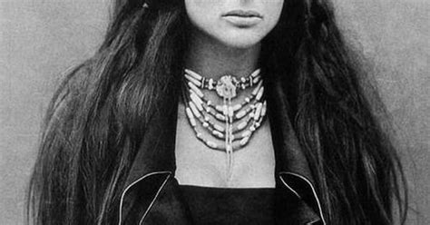 Brenda Schad Is An All Native American Model Schad Is Of Choctaw