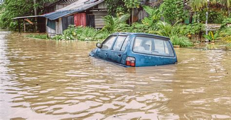 Hujan Lebat Sejak 3 Petang, Tiga Daerah Di Kedah Dilanda Banjir Kilat