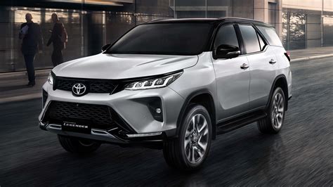 2021 Toyota Fortuner Legender Launched In India Autox Latest Toyota News