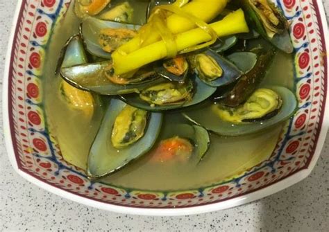 Lihat juga resep kerang hijau saos padang enak lainnya. Cara Membuat Kerang Ijo Bumbu Kuning : 7 Resep Masakan ...