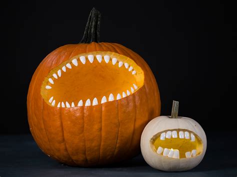 30 Easy Carved Pumpkin Designs