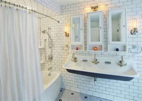 Blue and white traditional bathroom Small Bathroom Design Ideas - Kids Bathroom Ideas - 8 ...