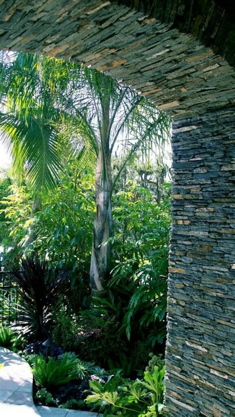 28 Refreshing Tropical Landscaping Ideas Page 5 Of 28