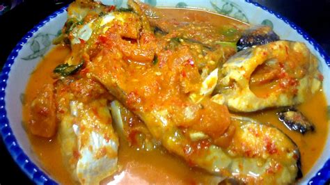 Sementara untuk kaldu ikan patin dimanfaatkan untuk campuran pembuatan mie. Resep dan Cara Membuat Asam Pedas Patin - YouTube