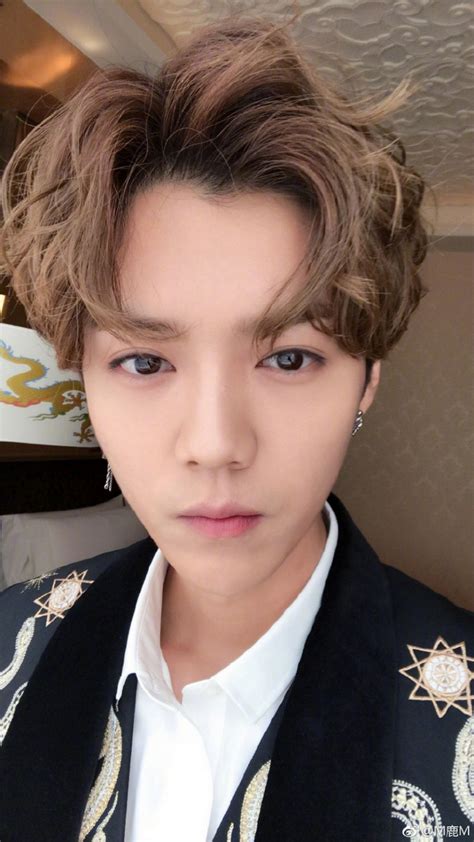 Luhan recently outed that he was dating actress guan xiaotong because he gives zero fucks, and to reinforce recently on his personal weibo account, luhan went ahead and confirmed his relationship with actress guan xiaotong, saying, hello everyone, let me introduce my girlfriend, @guanxiaotong. Meet Luhan and Guan Xiaotong, the Chinese celeb couple who ...