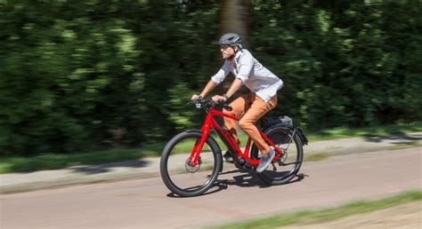 Wat zijn de verschillen, of zijn de regels gelijk voor deze elektrische tweewielers? Speed Pedelec regels, helmen en kenteken - Hoe zit het?