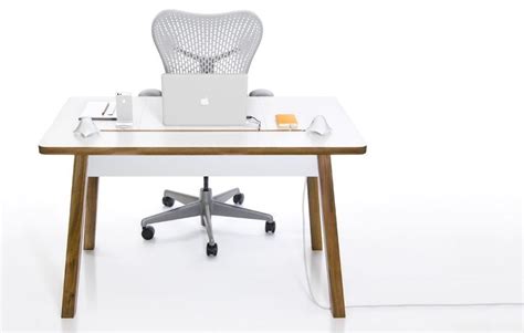 Modern Computer Desk Designs That Bring Style Into Your