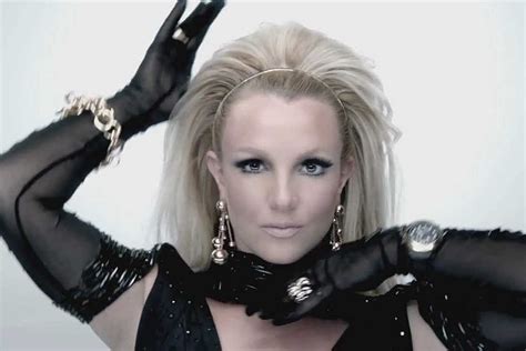 Britney Spears Will I Am Premiere New Scream Shout Video