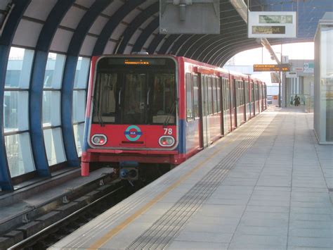 Dlr Train At London City Airport London City Airport Airport City
