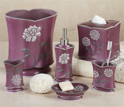 They are so beautiful and make my bathroom complete. 15 Elegant Purple Bathroom Accessories | Home Design Lover