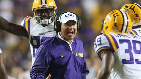 Les Miles To Be Fired By Lsu Tigers Per Report A Sea Of Blue